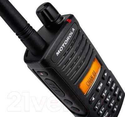 Радиостанция Motorola XT665D