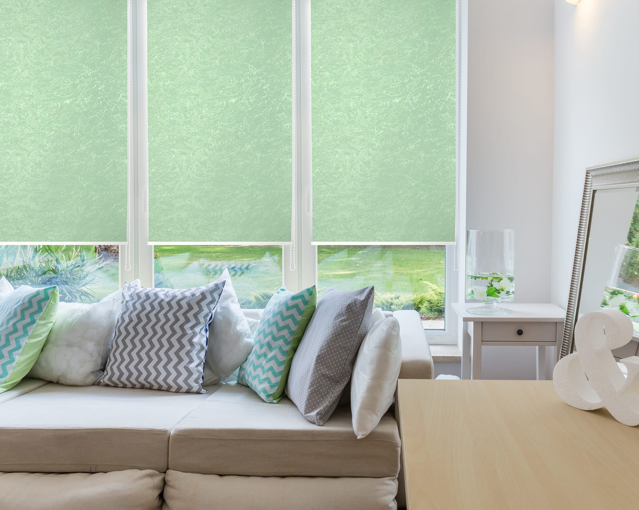 Рулонная штора Delfa Сантайм Жаккард Венеция СРШ-01 МЭД 29503 (81x160, мята) — фото 4