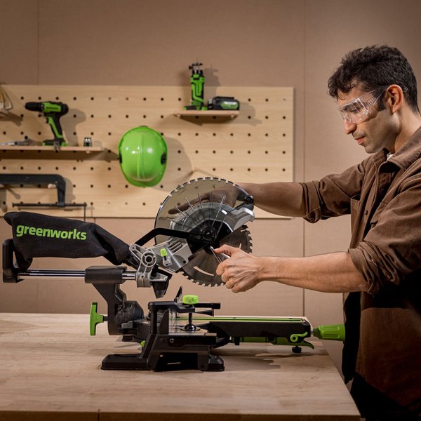 Торцовочная пила Greenworks GD24MS216 (1501707UH)