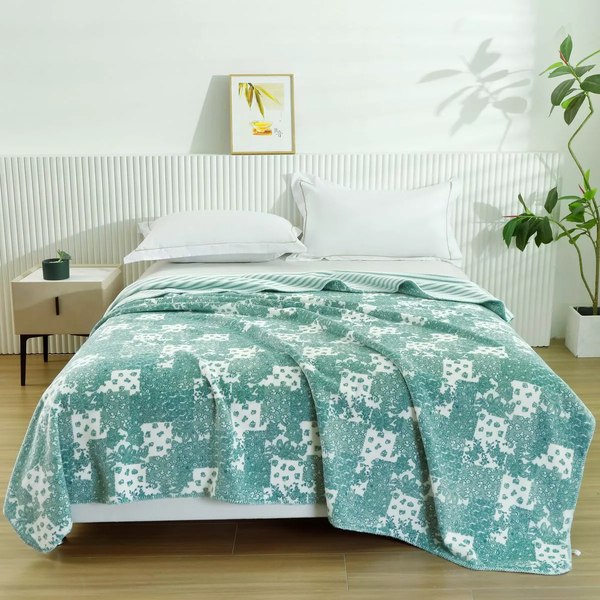 Плед Arya Wisteria 200x220 / 8680943254665 (белый/синий)