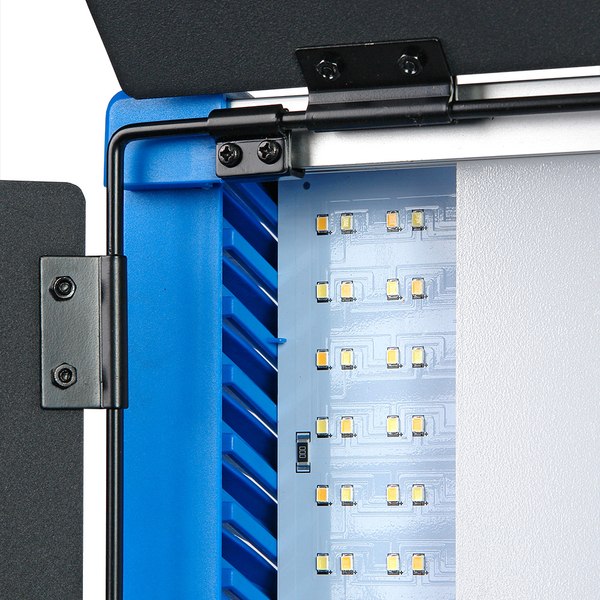 Осветитель студийный GreenBean DayLight 100 LED Bi-color / 25985 %rs_city_gde%
