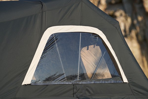 Палатка на крышу автомобиля Wild Land Voyager 140 Pro / 900008-0001-0001
