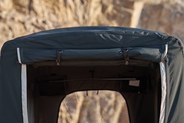 Палатка на крышу автомобиля Wild Land Voyager 140 Pro / 900008-0001-0001