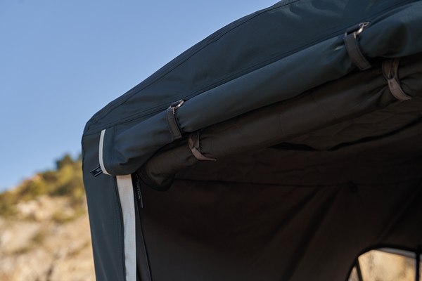 Палатка на крышу автомобиля Wild Land Voyager 140 Pro / 900008-0001-0001