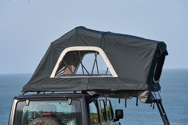 Палатка на крышу автомобиля Wild Land Voyager 140 Pro / 900008-0001-0001