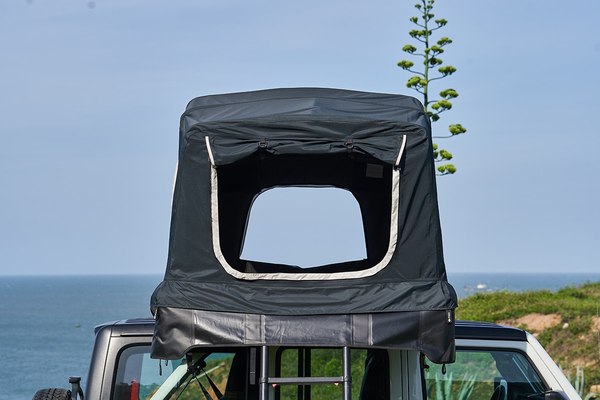 Палатка на крышу автомобиля Wild Land Voyager 140 Pro / 900008-0001-0001