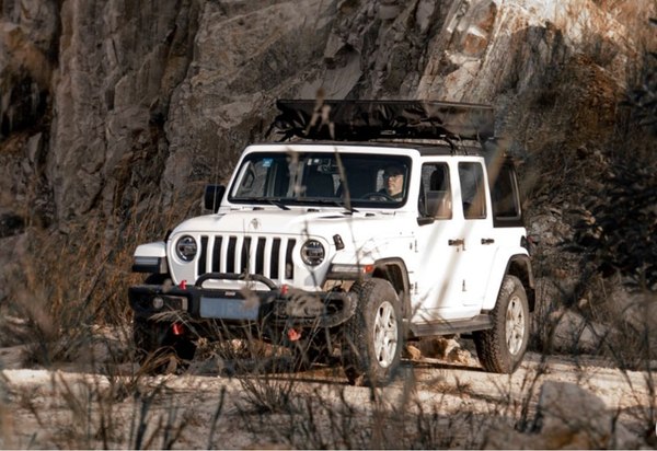 Палатка на крышу автомобиля Wild Land Voyager 160 / 201082