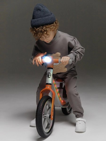 Беговел Amarobaby Twinkle / AB24-34TWIN/1112 (серый/коричневый)
