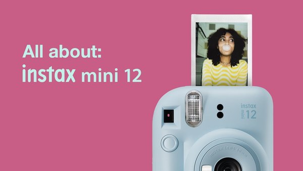 Фотоаппарат с мгновенной печатью Fujifilm Instax Mini 12 Instant Camera Holiday Bundle (синий)