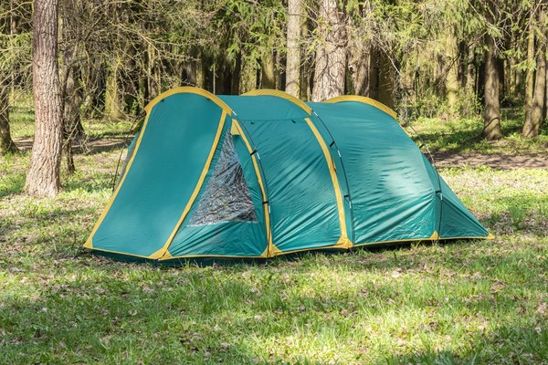 Палатка Coyote Dakota / CL-A08-Green (со спальным мешком ZC-SB001 красный)