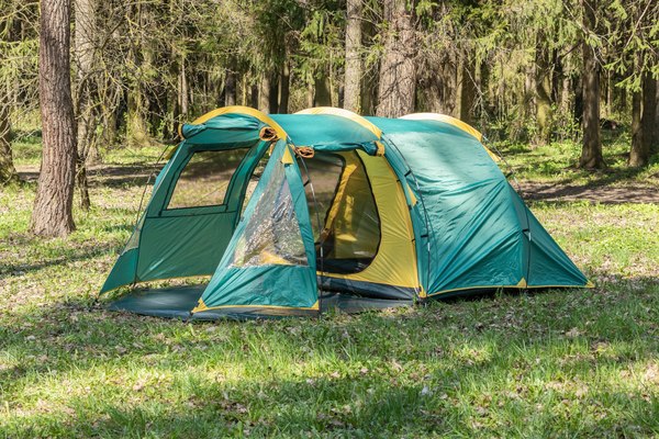 Палатка Coyote Dakota / CL-A08-Green (со спальным мешком ZC-SB001 красный)