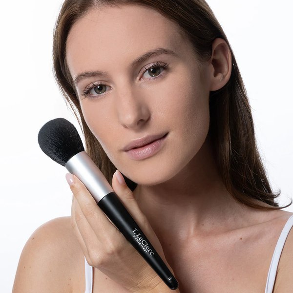 Пудра компактная T.LeClerc Dermophilic Pressed Powder тон 05 Camelia (9г)