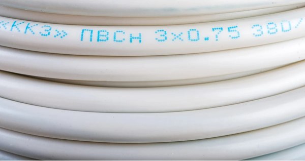 Провод силовой Rexant 01-8042-20 (20м, белый)