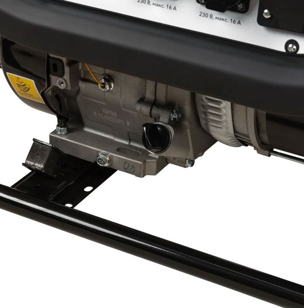 Бензиновый генератор Kranz KR8000 / KR-16-1137