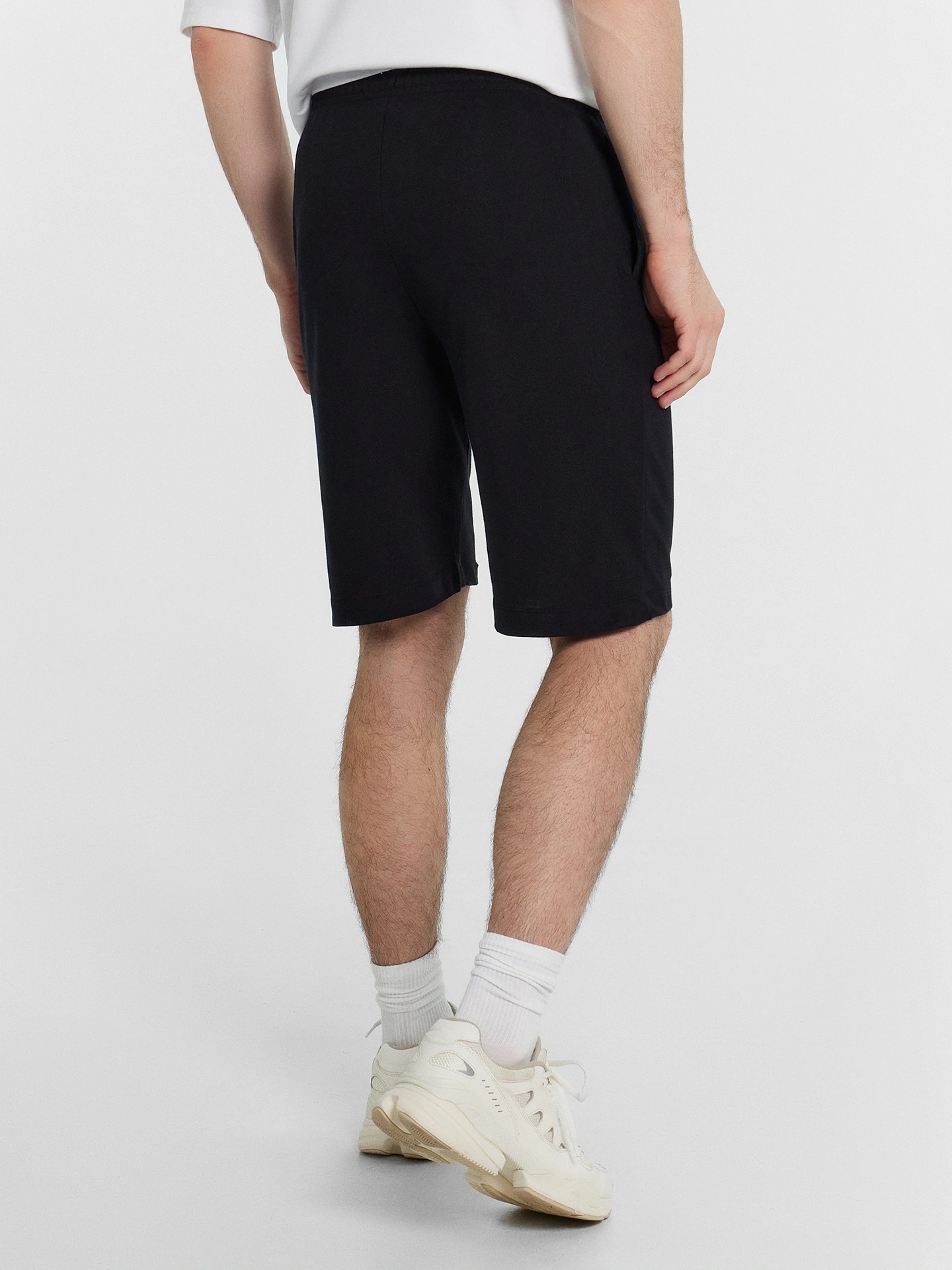 Шорты Mark Formelle 131104 (р.94-176/182, черный) — фото 2