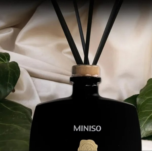 Аромадиффузор Miniso Reed Diffuser Sandalwood 2328