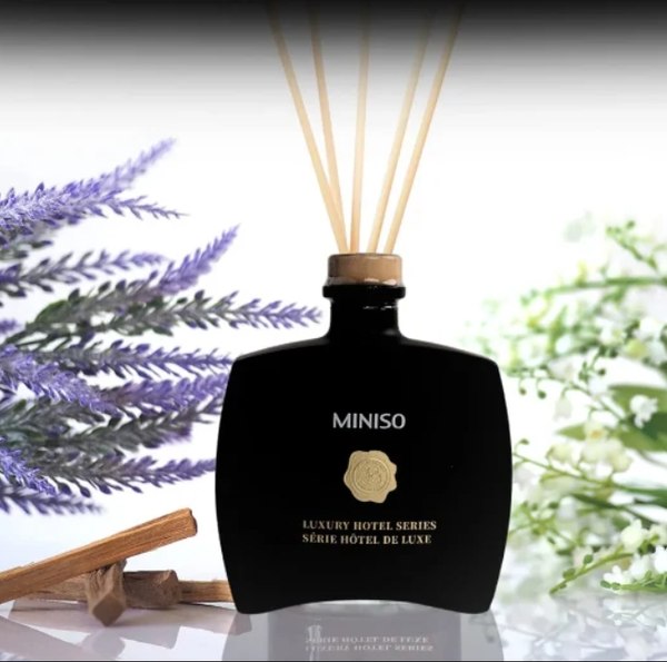 Аромадиффузор Miniso Reed Diffuser Sandalwood 2328