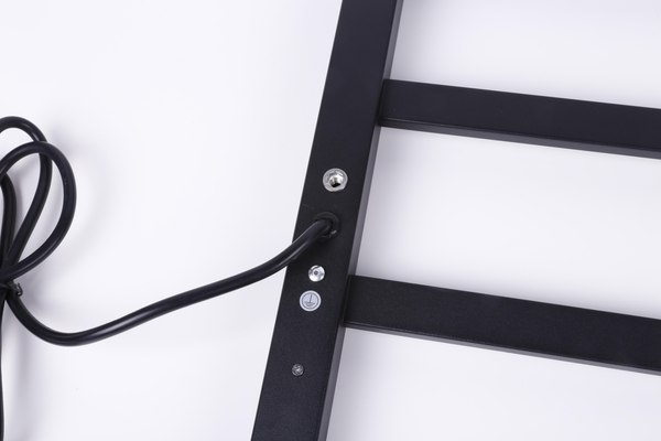 Купить Полотенцесушитель электрический Saniteco LD0100 в Барановичах
