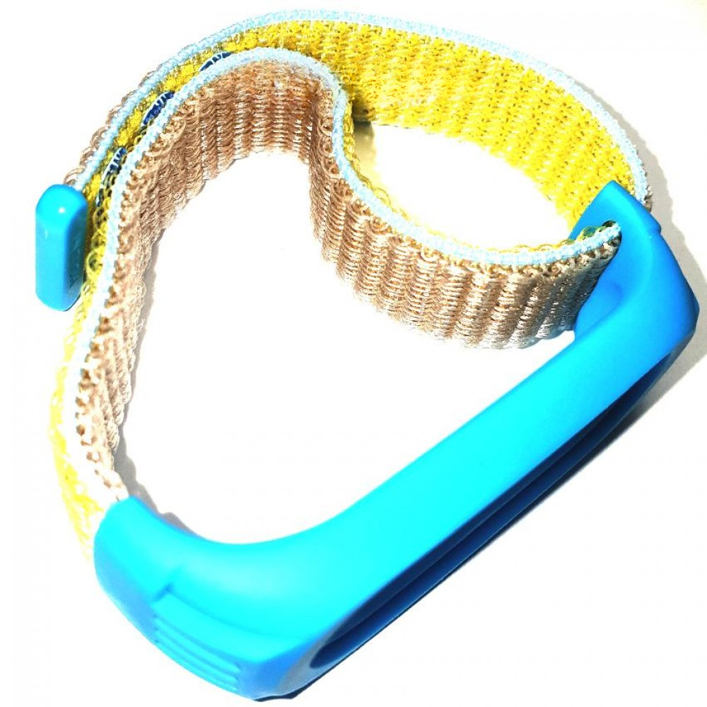 Ремешок для фитнес-трекера Rumi Нейлоновый для Xiaomi Mi Band 6/5 (бежевый/голубой) — фото 1