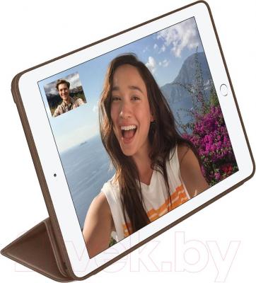 Чехол для планшета Apple iPad Air 2 Smart Case MGTR2ZM/A (коричневый) - пример использования