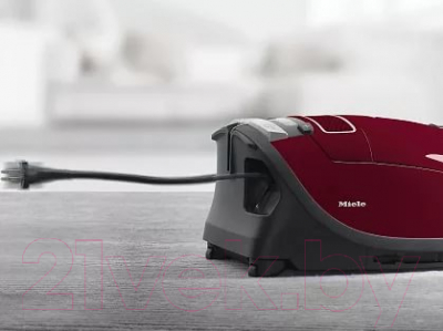 Пылесос Miele SGEA0 Complete C3 Cat&Dog (Blackberry Red)