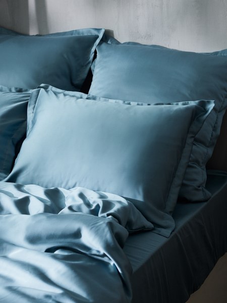 Наволочка Sima-Land Home Tencel 10285327 (серо-голубой)