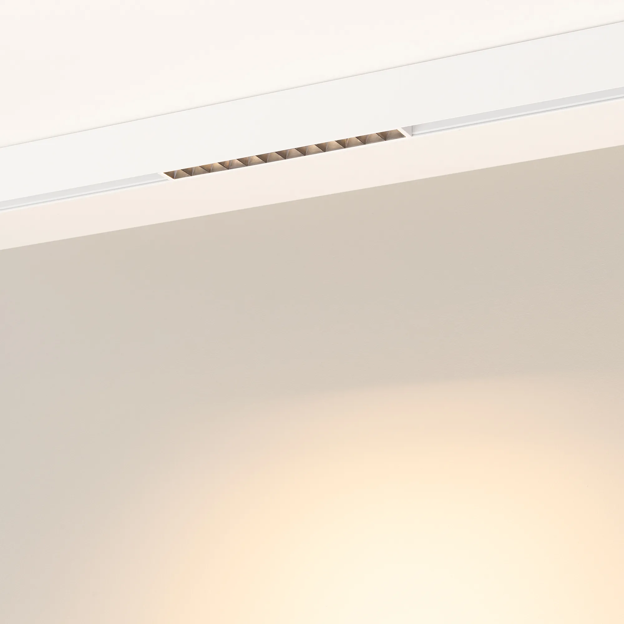 Трековый светильник Arlight MAG-ORIENT-LASER-L235-8W Day4000 WH 24deg / 035844