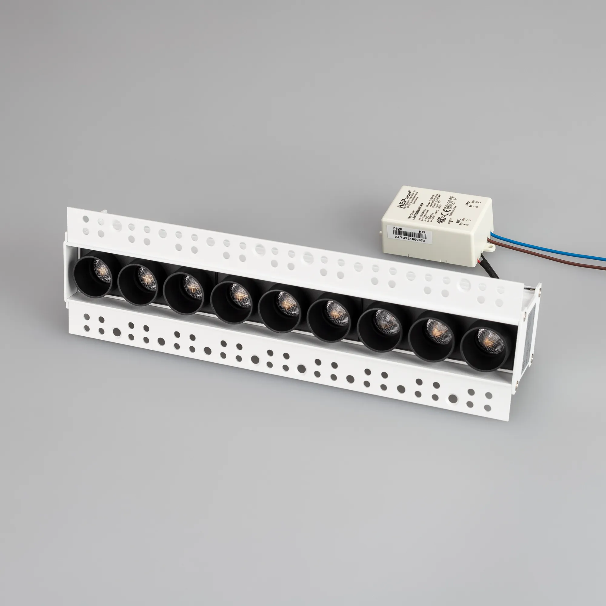Точечный светильник Arlight MS-ORIENT-BUILT-TRIMLESS-TC-S38x277-20W Day4000 WH-BK / 032226 — фото 4