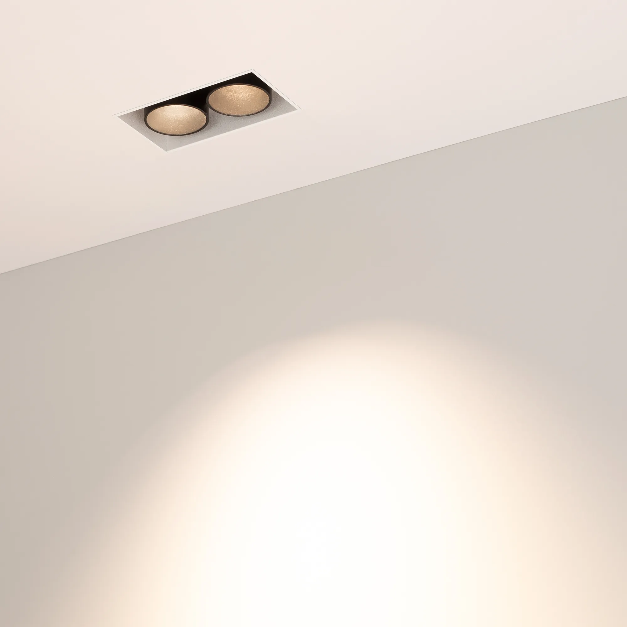 Точечный светильник Arlight MS-ORIENT-BUILT-TRIMLESS-TC-S38x67-5W Warm3000 WH-BK / 031923 — фото 2