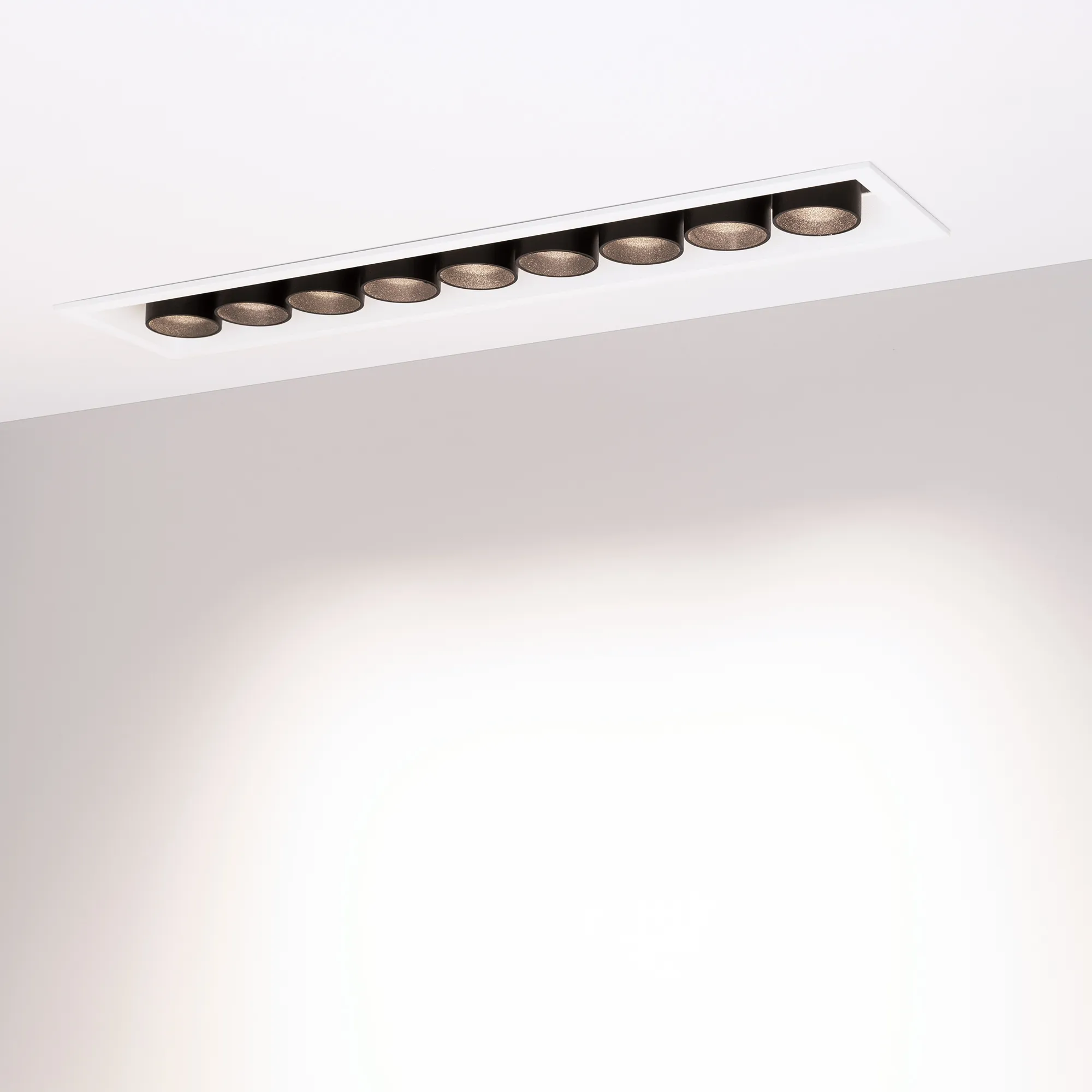 Точечный светильник Arlight MS-ORIENT-BUILT-TURN-TC-S67x300-20W Day4000 WH-BK / 032231 — фото 5