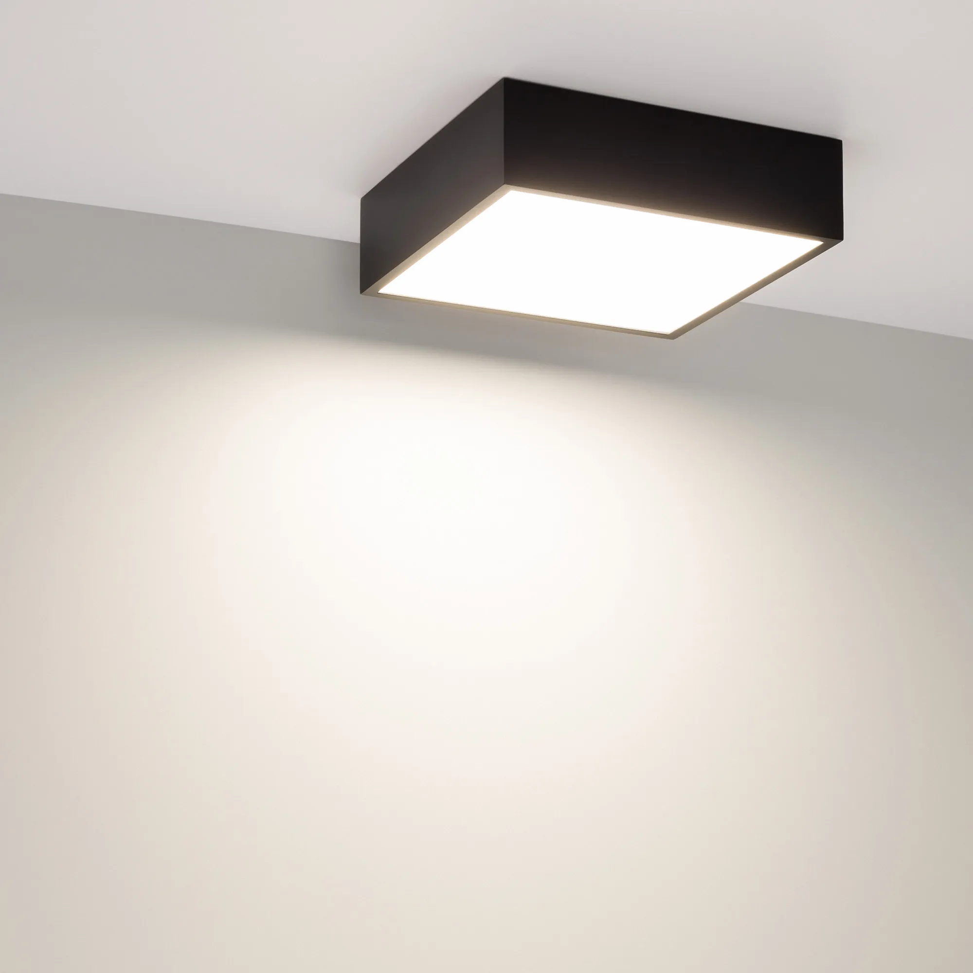 Точечный светильник Arlight DL-GRIGLIATO-S140x140-18W Warm3000 BK 100deg / 045698 — фото 2