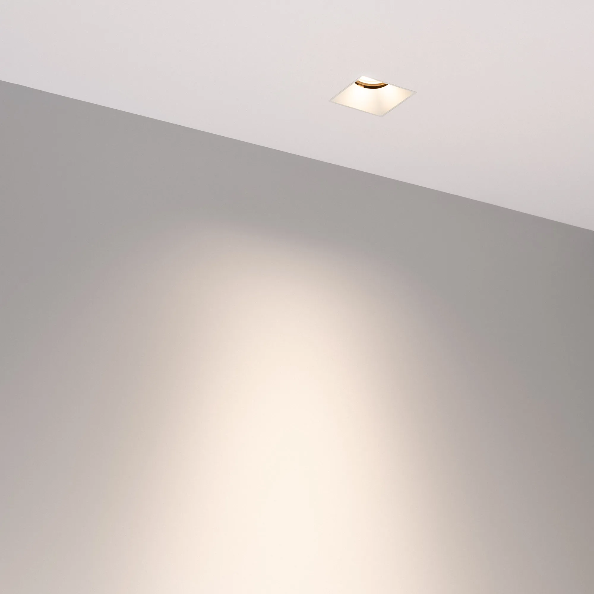 Точечный светильник Arlight MS-RIALTO-TRIMLESS-S40x40-9W Day4000 WH 36deg / 048327 — фото 2