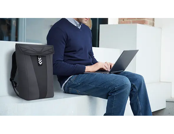 Рюкзак Lenovo Legion 16" Gaming Backpack GB400 / GX41M53146