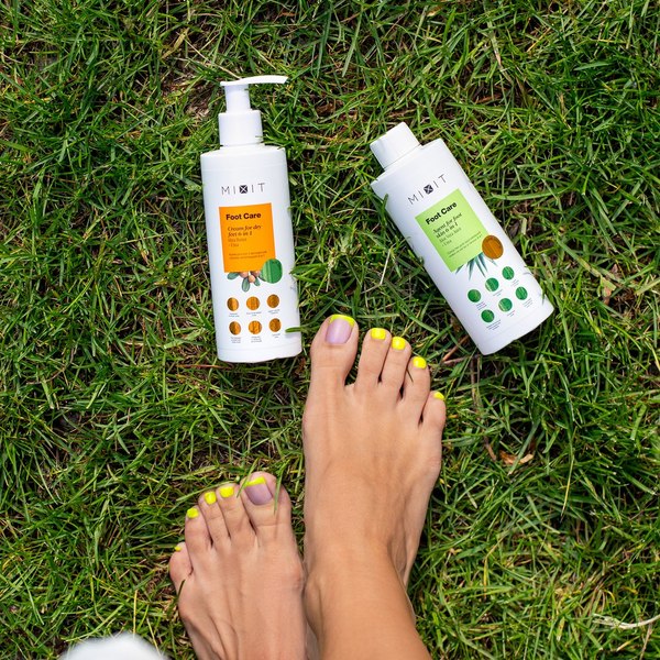 Крем для ног MIXIT Foot Care с мочевиной против натоптышей 6 в 1 (250мл)