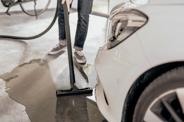 Купить Профессиональный пылесос Karcher Anniversary Ed. KWD 3 S V-17/4/20 в Гомеле