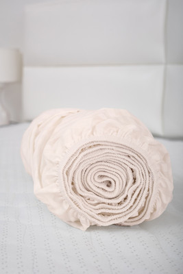 

Простыня, Бежевая на резинке 160x200x25