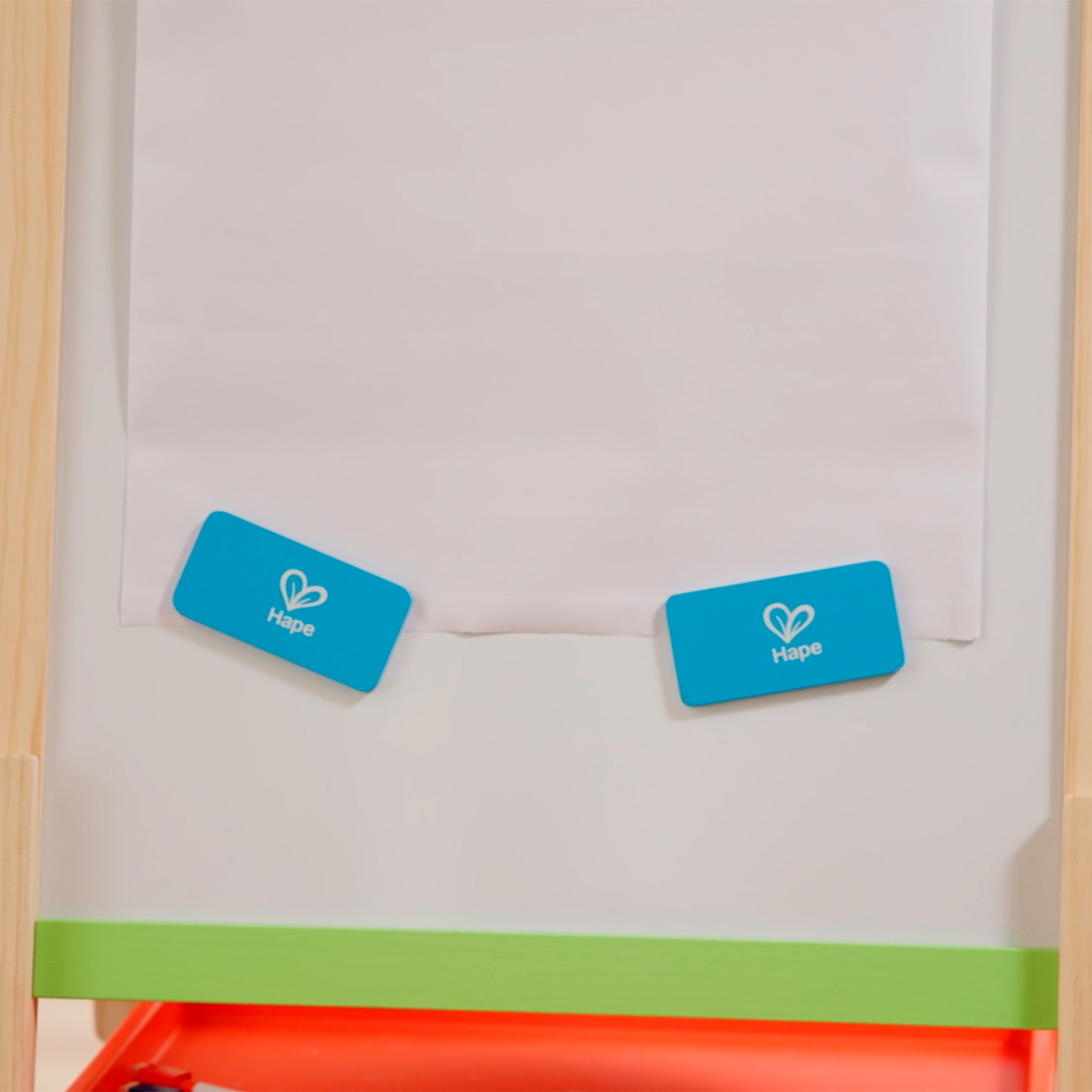 Мольберт детский Hape Маленький художник 2-в-1 / E2016_HP — фото 6