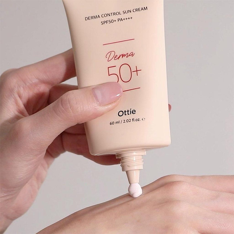 Крем солнцезащитный Ottie Derma Control Sun Cream SPF50+PA++++ (60мл) — фото 2