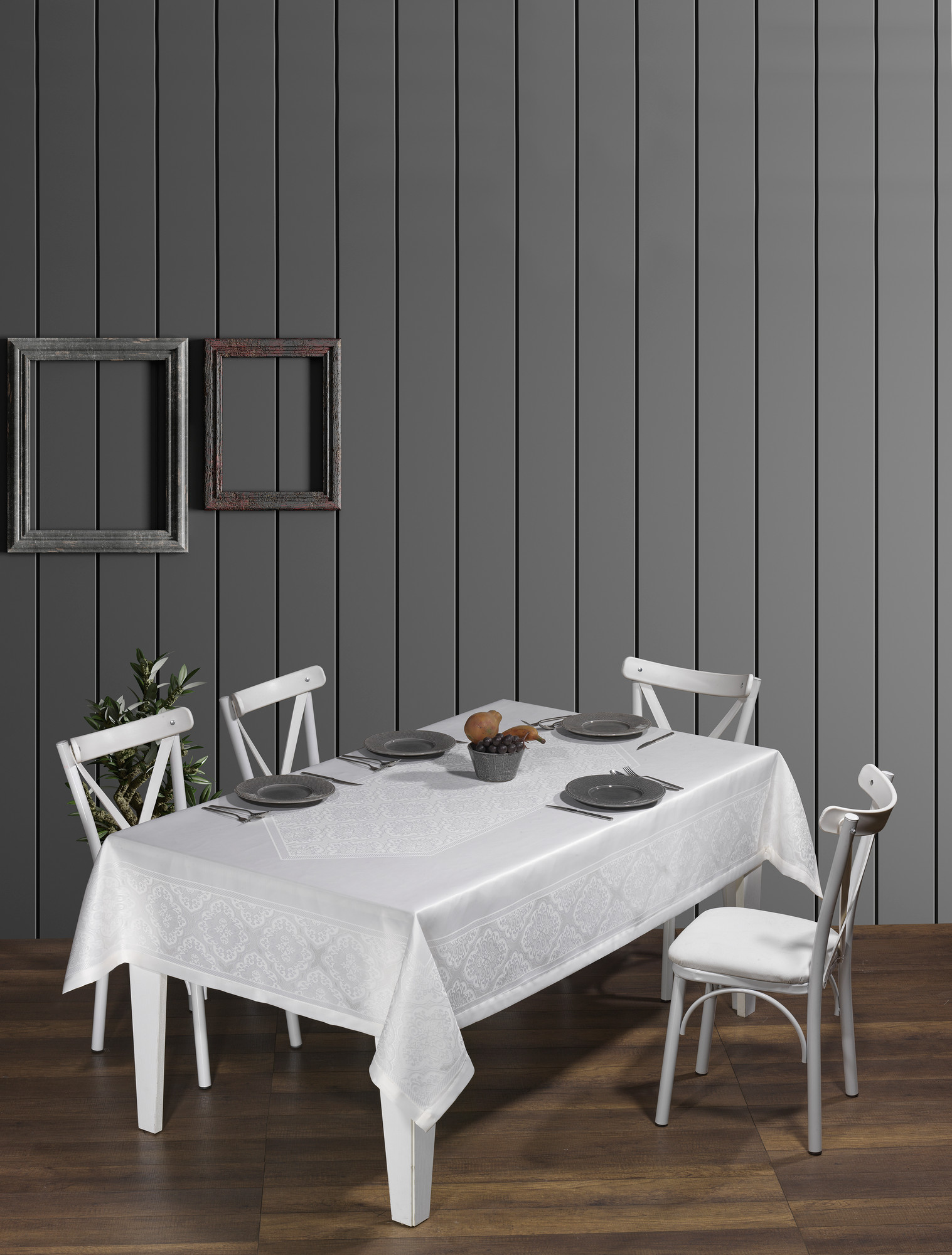 Скатерть DO&CO Roma 160x220 / 12311 (белый)