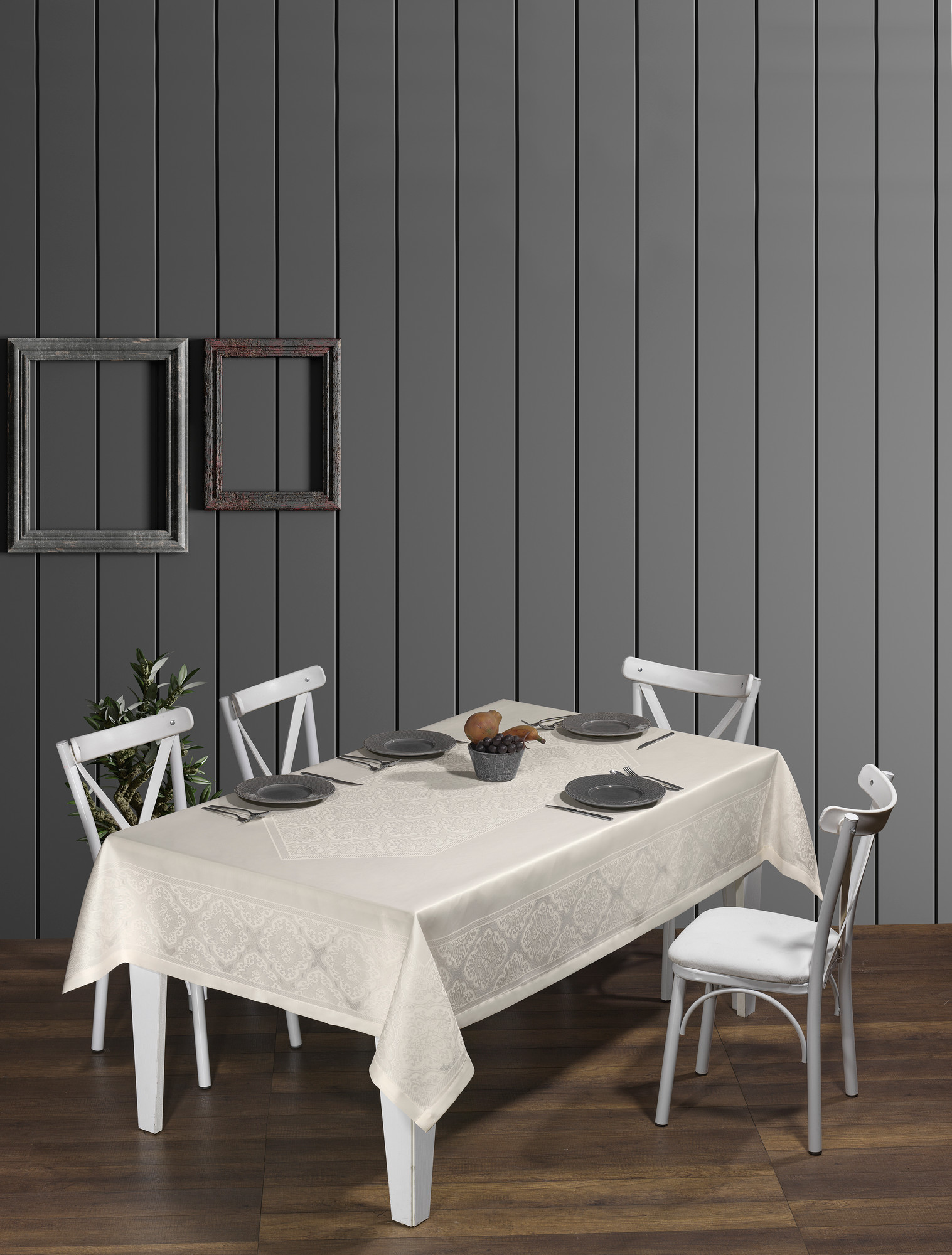 Скатерть DO&CO Roma 160x220 / 12311 (кремовый)