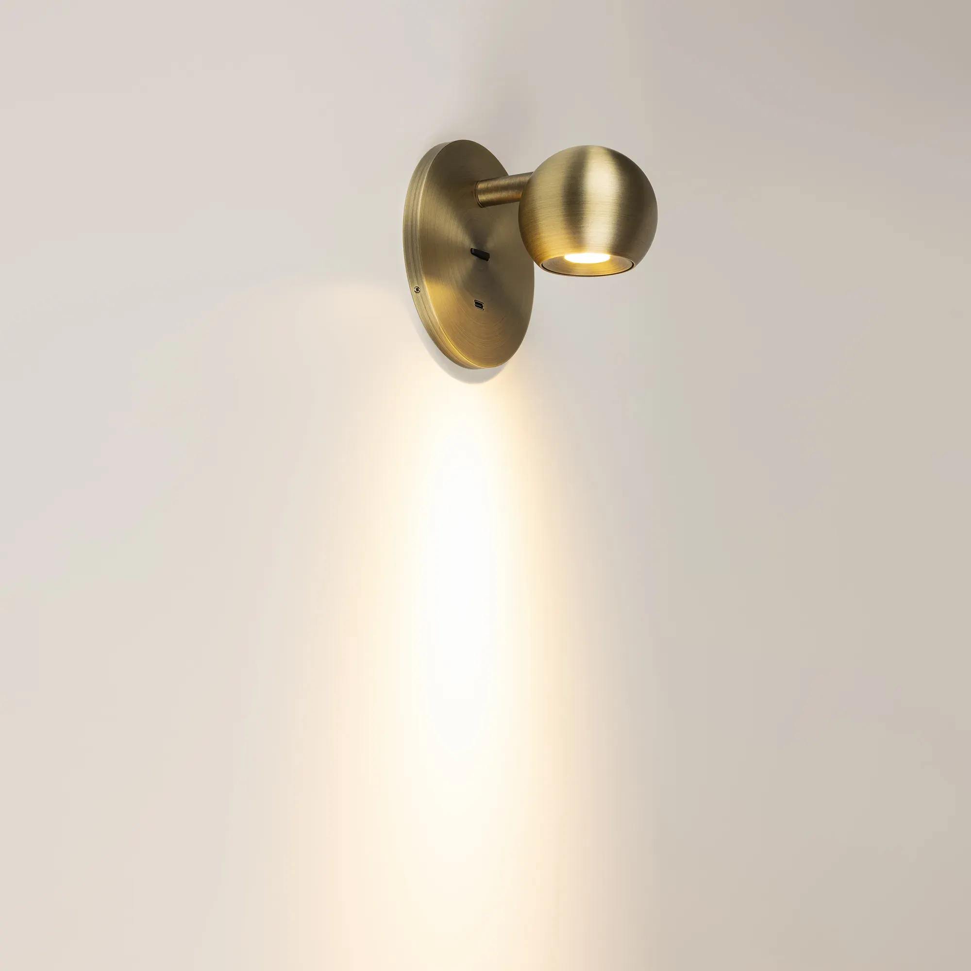 Спот Arlight SP-OTTORI-WALL-CHARGE-6W Warm3000 BR 30 deg / 058483