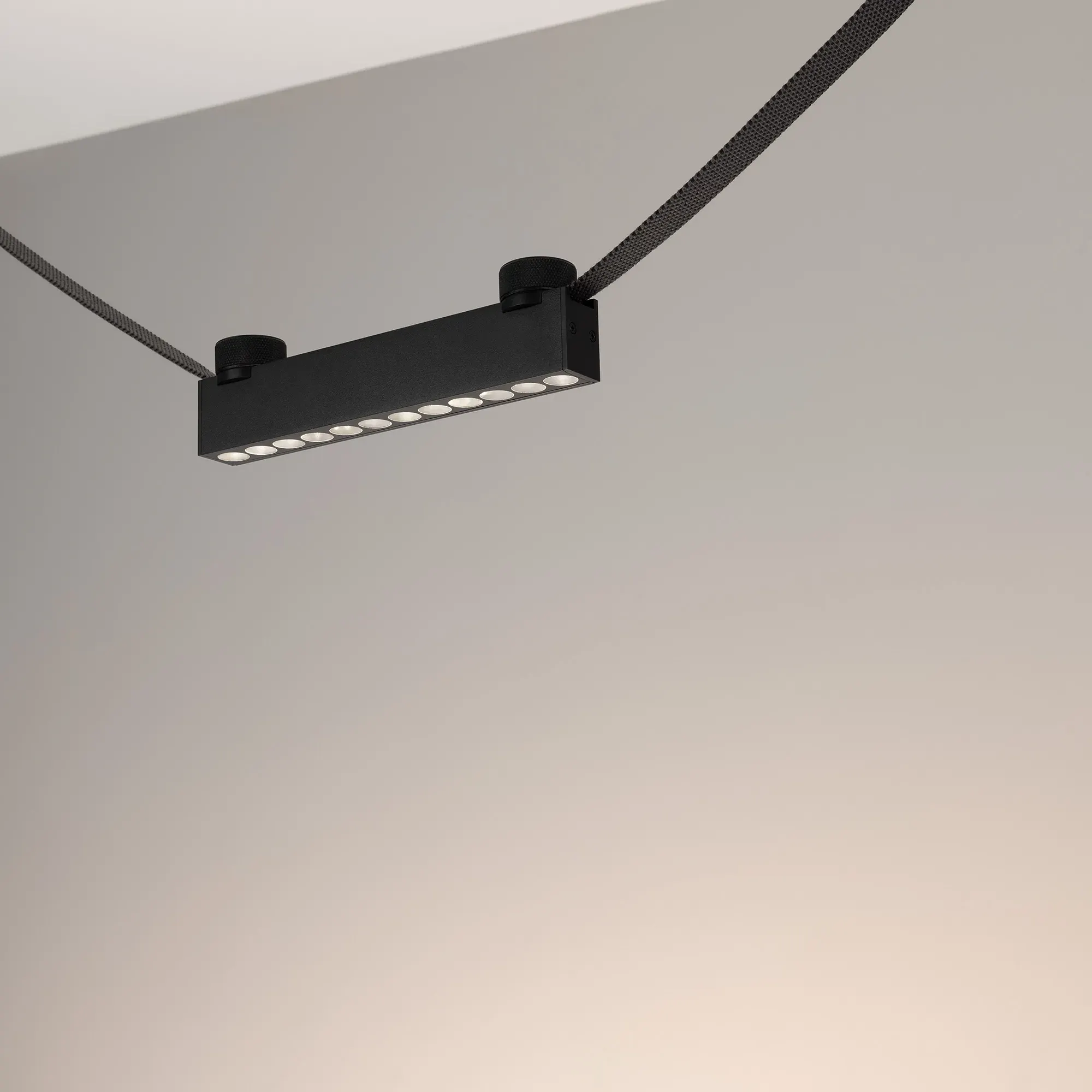 Трековый светильник Arlight ART-INBELT-DOTS-L210-8W Day4000-MIX BK 33 deg / 051211 — фото 4