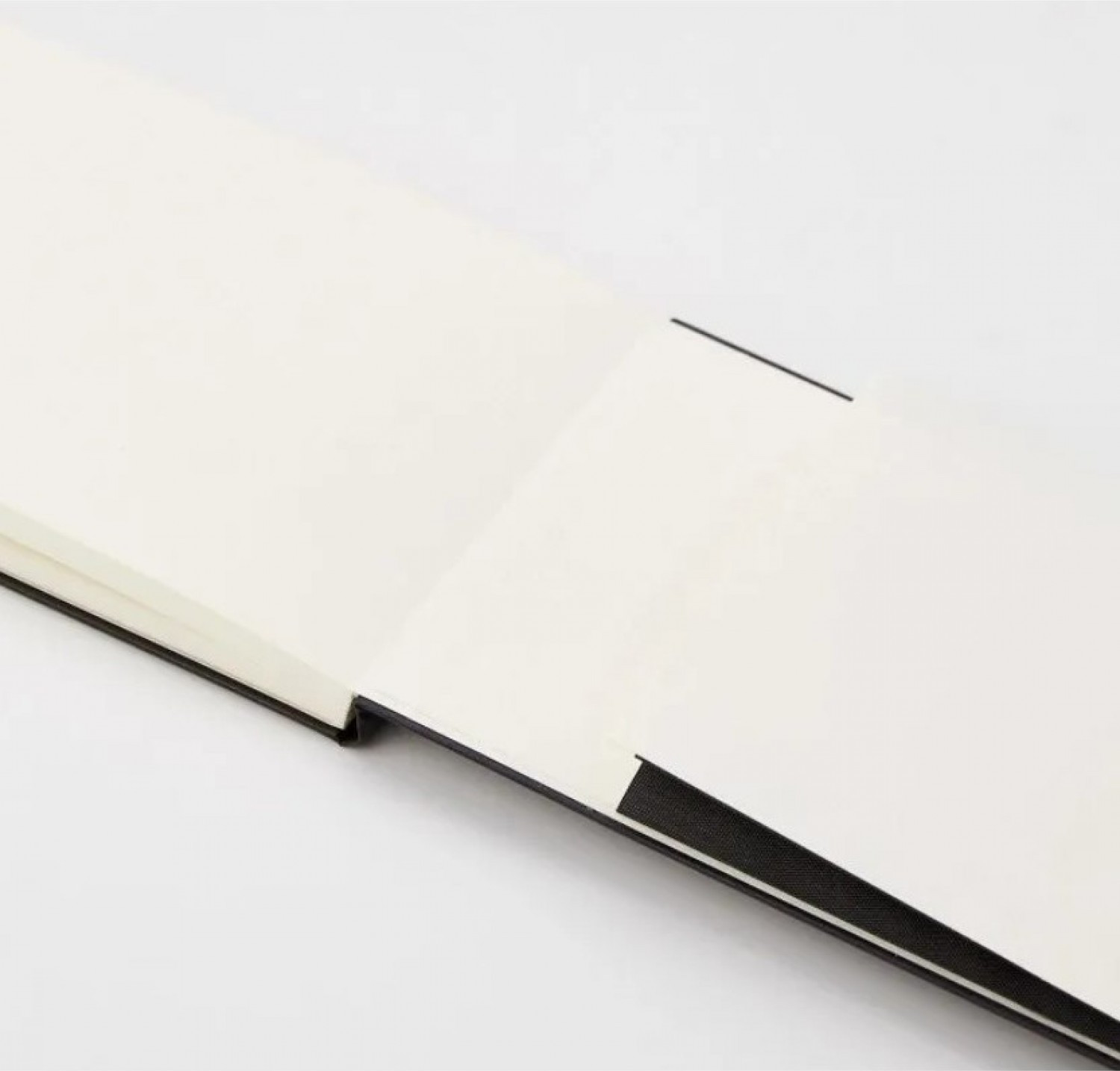 Блокнот Moleskine Art Watercolor ARTMM804 (черный) — фото 5