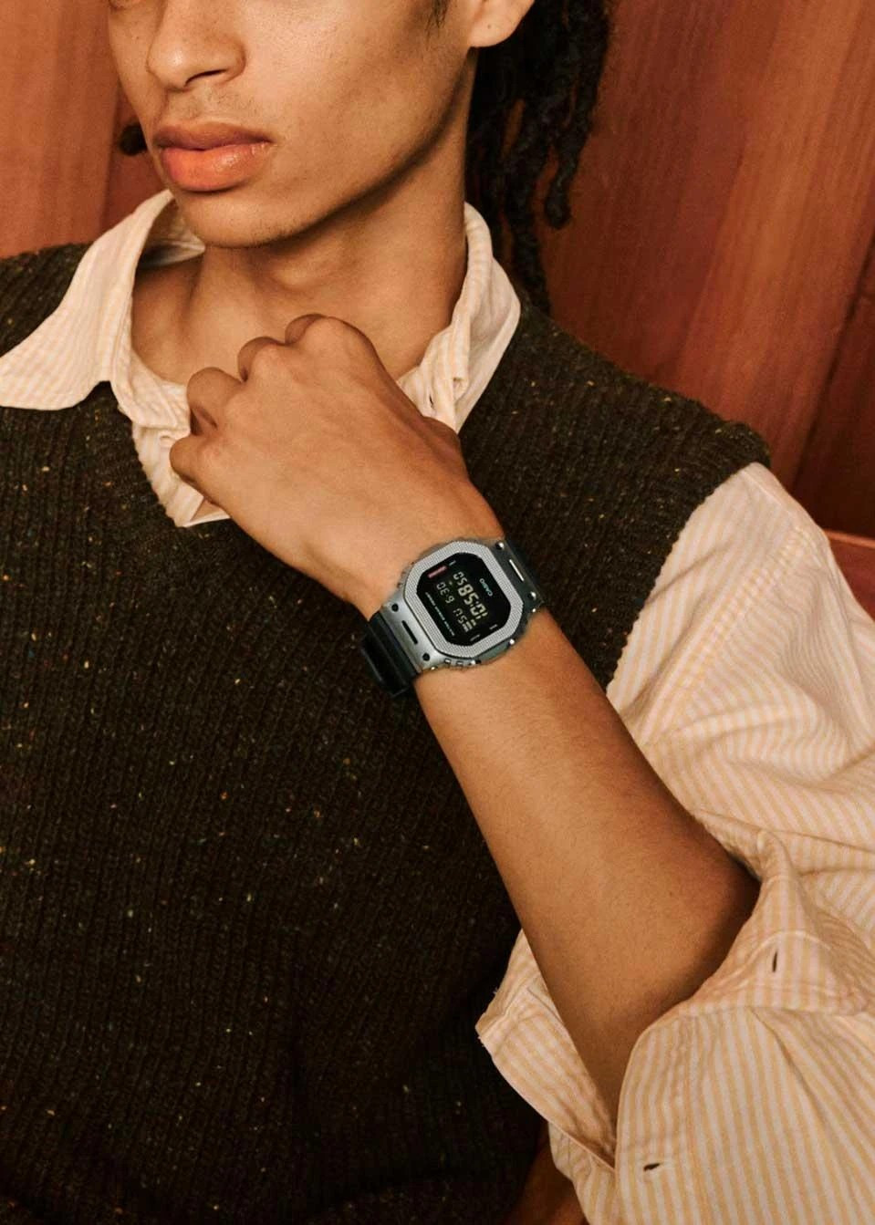 Часы наручные мужские Casio GM-5600M-1 — фото 2