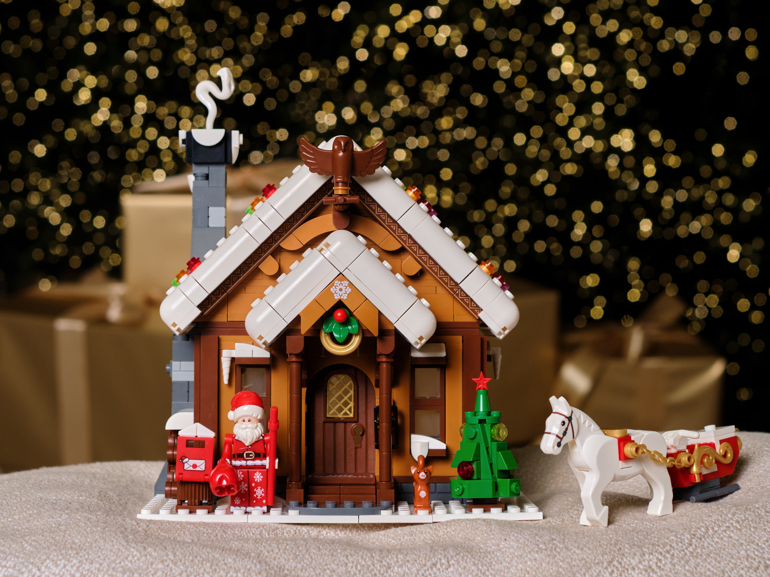 Конструктор Brick Labs Дом Деда Мороза / AB-1213 — фото 5