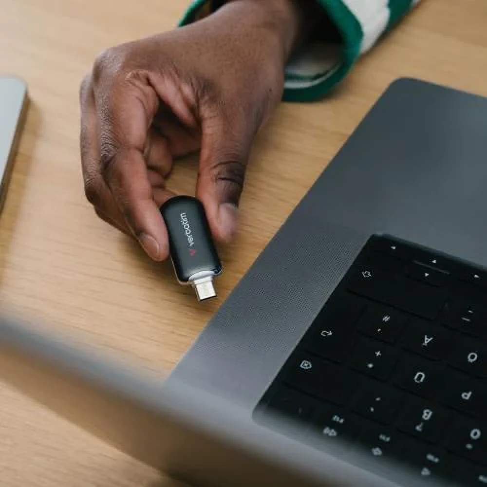 USB flash накопитель Verbatim Plectra USB-C Flash Drive Black 128GB (30225) — фото 5