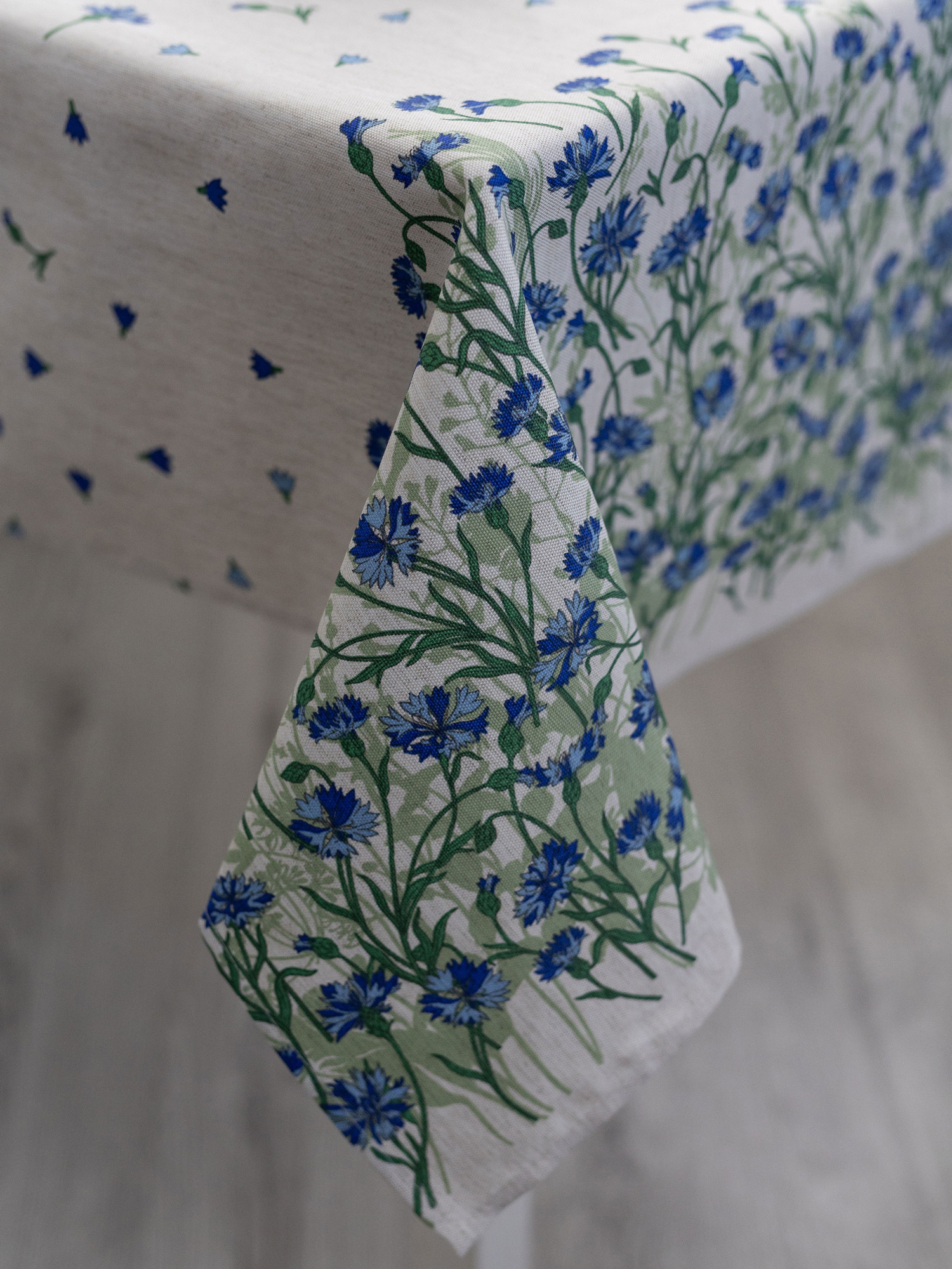 Скатерть Моготекс 1809Т-01 рис.1 5170/1 Васильки (200x150) — фото 2