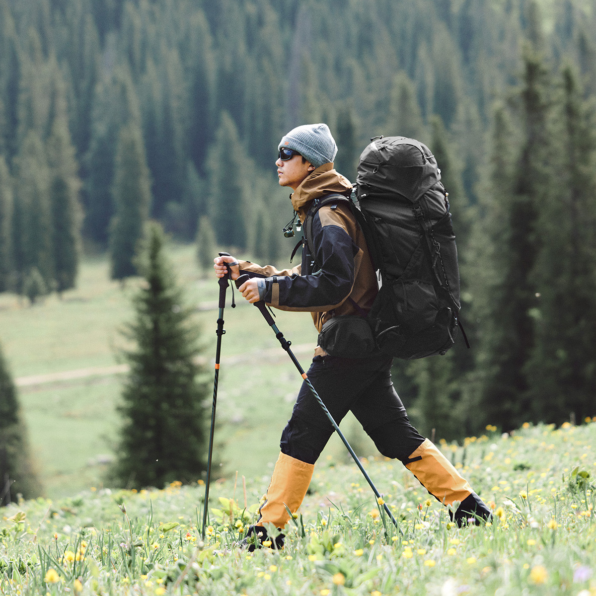 Рюкзак туристический Naturehike Helium Series / CNK2450XB014-B70LM (M, черный) — фото 4