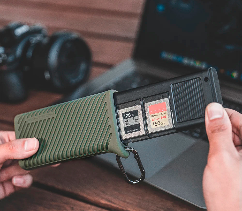 Кейс для карт памяти Pgytech CFexpress CreateMate Card Reader Case P-GM-169 (с картридером) — фото 3