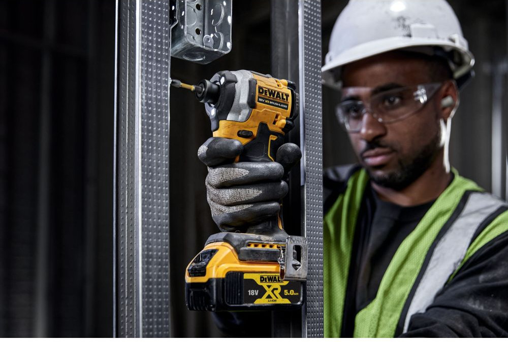 Профессиональный шуруповерт DeWalt DCF850N-XJ — фото 6